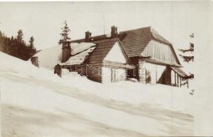 Schuler menedékház télen / Schulerschutzhaus / rest house in winter, photo