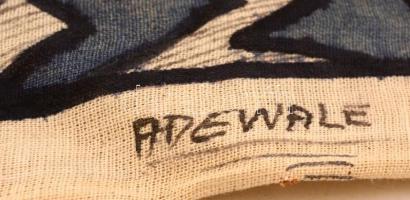 Asewale jelzéssel: Bennszülöttek. Festett textil, 43×59 cm, összehajtva