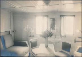 1920-1930 Budapest, Ganz Danubius hajógyár, 8 db nagy méretű eredeti fotó hajóalkatrészekkel (4×) és...