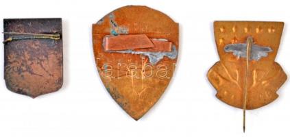 3db-os vegyes magyar zománcozott iskolai jelvény tétel, közte DN "Püspöki Iskola Szombathely&qu...