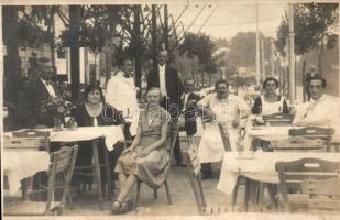 1932 Siófok, Vendéglő kerthelyiség, Nagy István fotószalon, photo