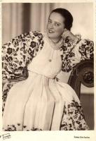 Horvát hölgy népviseletben - 2 db régi fotó képeslap / Croatian folklore - 2 pre-1945 postcards, pho...