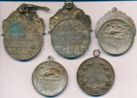 ~1930-1940. 5db-os vegyes bírkozó díjérem, hátoldalán mindegyik gravírozva T:2-3 patina