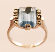 Ezüst(Ag) gyűrű  féldrágakővel, jelzett, méret: 51, bruttó: 3,9 g / Silver ring