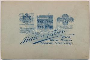 cca 1914 Hölgyek katonák gyűrűjében, keményhátú fotó Matz és Társa(Igló, Poprád) műterméből, 10x16 c...