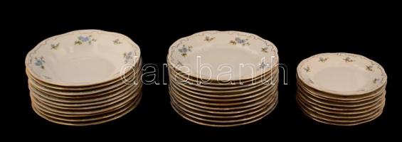 Zsolnay tányér készlet (lapos, mély, süteményes), matricás jelzett, hibátlan, összesen: 32 db
