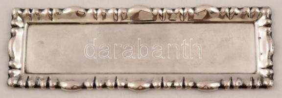 Ezüst (Ag.) likőrös poharak ezüst (Ag.) tálcával, jelzettek, mesterjeggyel (KM), m:11,5 g (6 ×), 36×...