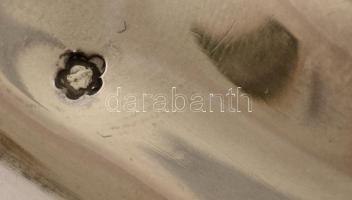 Ezüst (Ag.) likőrös poharak ezüst (Ag.) tálcával, jelzettek, mesterjeggyel (KM), m:11,5 g (6 ×), 36×...