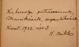 Jókai Mór: Szerelem bolondjai. Budapest, 1914, Révai Testvérek. Kiadói aranyozott, illusztrált egész...