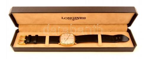 Longines mechanikus férfi karóra szép állapotban, eredeti tokjában, bőr szíjjal Sorozatszám 997 4906.  / Original vintage mechanical Longines watch, in original box, with leather strap