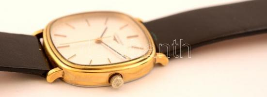 Longines mechanikus férfi karóra szép állapotban, eredeti tokjában, bőr szíjjal Sorozatszám 997 4906...