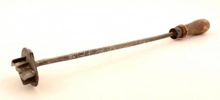 Antik billog (jelégető) Inkey? család, fém-fa markolattal, h:46 cm