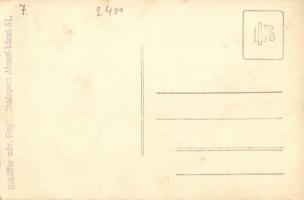 Budapest I. Szentháromság tér és szobor, volt Pénzügyminisztérium épülete, katonai felvonulás, Schaf...