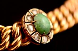 Arany karkötő, kis jade kővel. Jelzett 14 K arany. / Gold bracelet with jade 14C br: 19,3 g