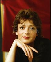 cca 1974 Hernádi Judit színésznőről készült 4 db szabadon felhasználható negatív, 6x7 cm