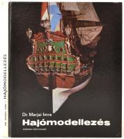 Dr. Marjai Imre: Hajómodellezés. Budapest, 1980, Műszaki Könyvkiadói. Kiadói kemény papírkötés, a kötés ragasztása elengedett, de ezt leszámítva jó állapotba van.