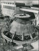 cca 1985 Szolnok, derítő medence építése a szennyvíz kezelésére, vintage fotó, 22,5x18 cm