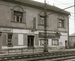 1973 Budapest, a SZIGETHY mozi külső-belső felvételei, 8 db szabadon felhasználható negatív, 6x7 cm