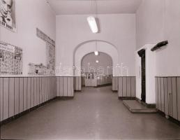 1973 Budapest, a FÉNY mozi külső-belső felvételei, 6 db szabadon felhasználható negatív, 6x7 cm