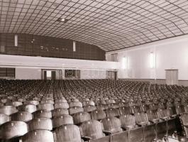 1973 Budapest, az ADY mozi külső-belső felvételei, 5 db szabadon felhasználható negatív, 6x7 cm