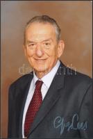 Oláh György(1927-) kémikus aláírása az őt ábrázoló fotón