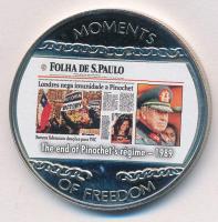 Libéria 2004. 10$ "Szabadság pillanatai-Pinochet-rezsim vége 1989" multicolor tanúsítvánnyal T:PP fo. Liberia 2004. 10 Dollars "Moments of Freedom-The end of Pinochet's regime 1989" multicolor C:PP stain