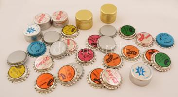 Retró kupakok (Tapolcai, Coca-Cola, Sztár, stb) , 30 db