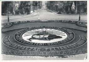 9 db MODERN megíratlan reprint képeslap; Budapest szabadság téri irredenta szobrok, ereklyés országz...