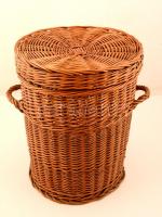 Rattan szennyes tároló kosár, apró hibákkal, m:46 cm, d:33 cm
