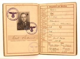 cca 1940 Német katonai Wehrpass, katonakönyv, Sok bejegyzéssel / German military booklet Wehrpass