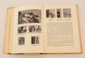 Gyulai Ferenc: Fényképészmester könyve. Bp., 1962, Táncsics Könyvkiadó. Szakadozott papír védőborító...