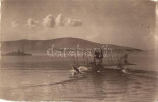 I. világháborús osztrák-magyar hidroplán - 2 db fotó képeslap / WWI Austro-Hungarian seaplane - 2 postcards, photo