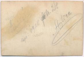 1928 Nő motoron, a hátoldalán dátumozva 5,5 x 8,5 cm