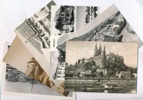 100 db MODERN fekete-fehér magyar és külföldi városképes lap / 100 modern black and white Hungarian and European town-view postcards