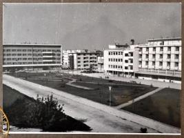 cca 1960 Két fotóalbum, NDK-s (Drezda, Meissen, Lipcse), Jugoszláviai (Negotin (Szerbia)) utazások e...