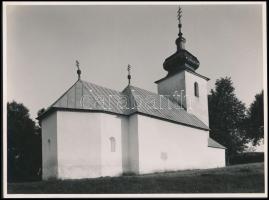 cca 1940 Tornahorváti, görög kat. templom, MTI fotó Petrás, hátoldalán feliratozva, 17×24 cm