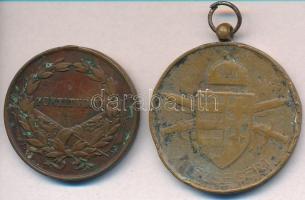 1917. "Károly Bronz Vitézségi Érem" Br kitüntetés fül nélkül. Szign: Kautsch + 1939. &quot...