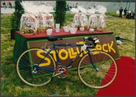 cca 1981-1990 3 db kerékpárversenyeken készült fotó(Arany Mokka GP, Ramovill Kupa, Stollwerck), 13x1...