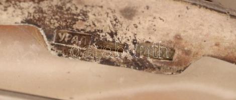 Ezüst(Ag) bross achát kővel, jelzett, 5x2 cm, br: 16 g