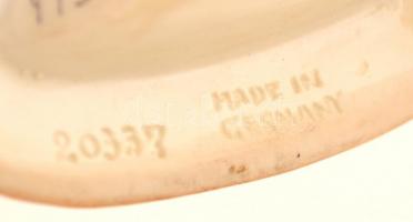 Német porcelán gyermekpár, kézzel festett, jelzett, kopásnyomokkal, m: 15 cm