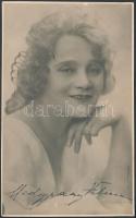 Medgyaszai Vilma (1885-1972) színésznő nyomtatott aláírása az őt ábrázoló fotólapon