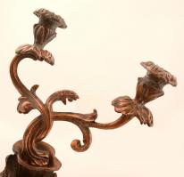 Bronzírozott kétágú gyertyatartó, m: 29 cm