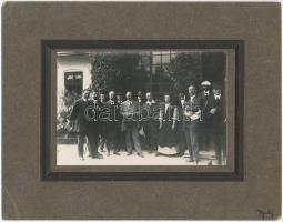 cca 1910 Feketebalog, csoportképek különböző helyszíneken, 6 db kartonra kasírozott fotó, 8x8 és 12x...