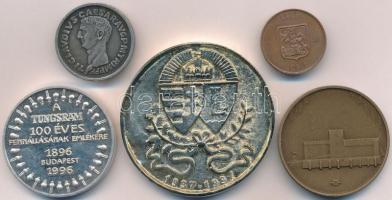 5db-os vegyes emlékérem tétel, közte 1997. "Magyar Polgári Védelmi Szövetség - Önkéntes Munkáér...