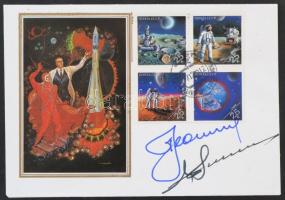 Alekszej Leonov (1934- ) és Vlagyimir Dzsanyibekov (1942- ) orosz űrhajósok aláírásai emlékborítékon /  Signatures of Aleksey Leonov (1934- ) and Vladimir Dzhanibekov (1942- ) Russian astronauts on envelope