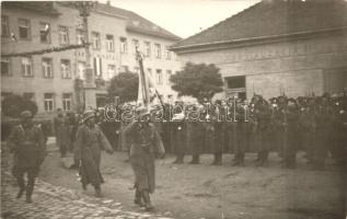 1938 Vágsellye, Sala n. Váhom; Bevonulás, járási hivatal, étterem / entry of the Hungarian troops, county hall, restaurant, photo