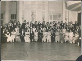 cca 1932 2 db báli fénykép: Zala-bál a Budai Katolikus Körben, Tea rózsa bál, Tőry Ferenc, illetve S...