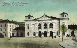 Pozsony, Pressburg; MÁV vasútállomás / railway station (EB)