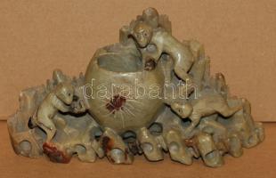 Ázsiai eredetű, zsírkő írószertartó