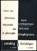 Fototeca muzeului din Sf. Gheorghe. Catalog. A Sepsiszentgyörgyi Múzeum Fényképtára. Katalógus. Összeáll.: Fóris Pál. h. n., é. n., k. n. Tűzött papírkötésben, jó állapotban.